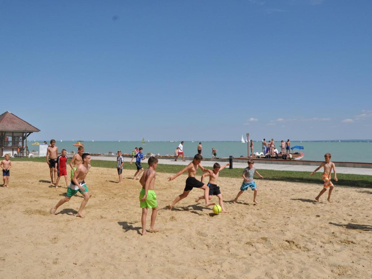 Holiday Home Balatontourist Fuered-3 By Interhome 巴拉顿菲赖德 外观 照片