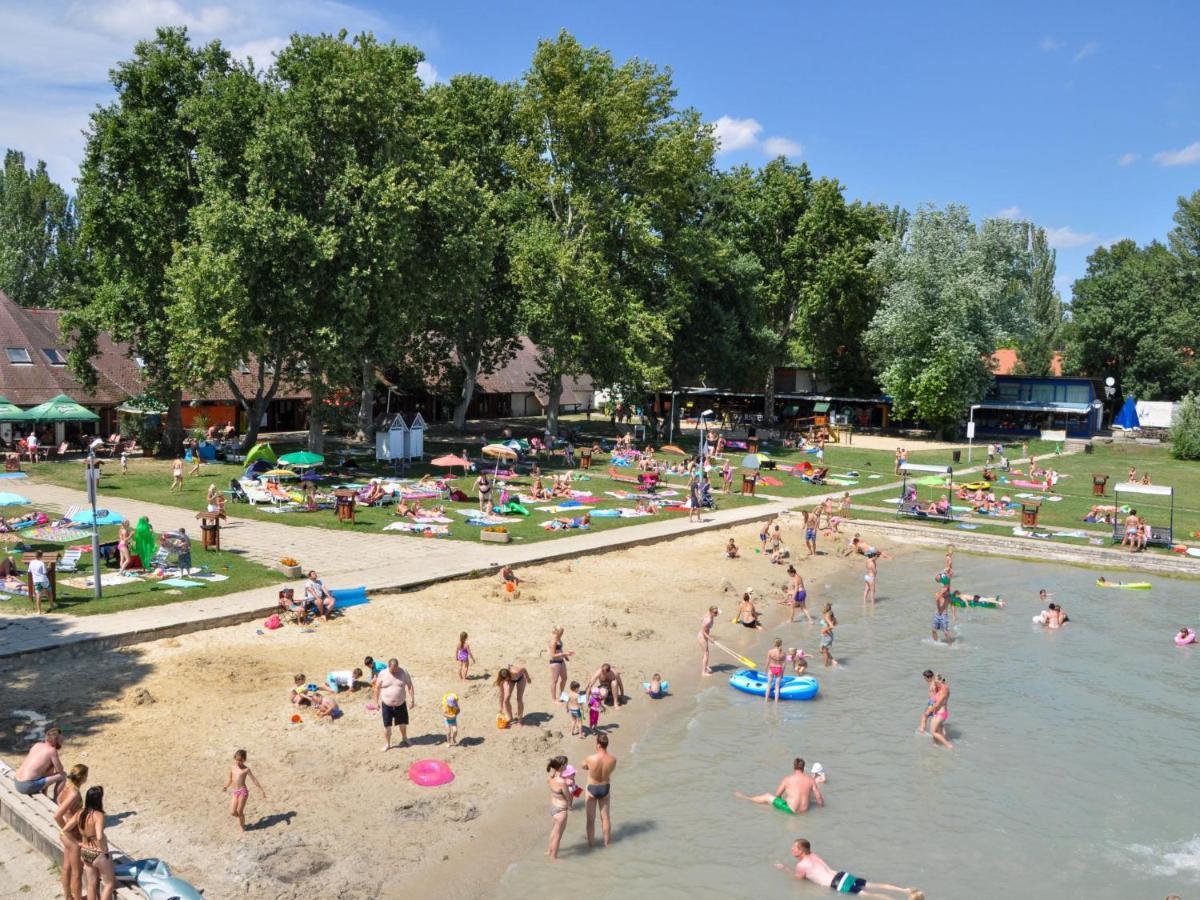 Holiday Home Balatontourist Fuered-3 By Interhome 巴拉顿菲赖德 外观 照片