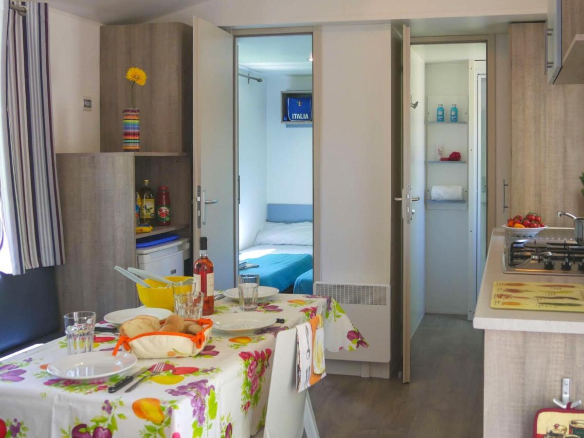 Holiday Home Balatontourist Fuered-3 By Interhome 巴拉顿菲赖德 外观 照片