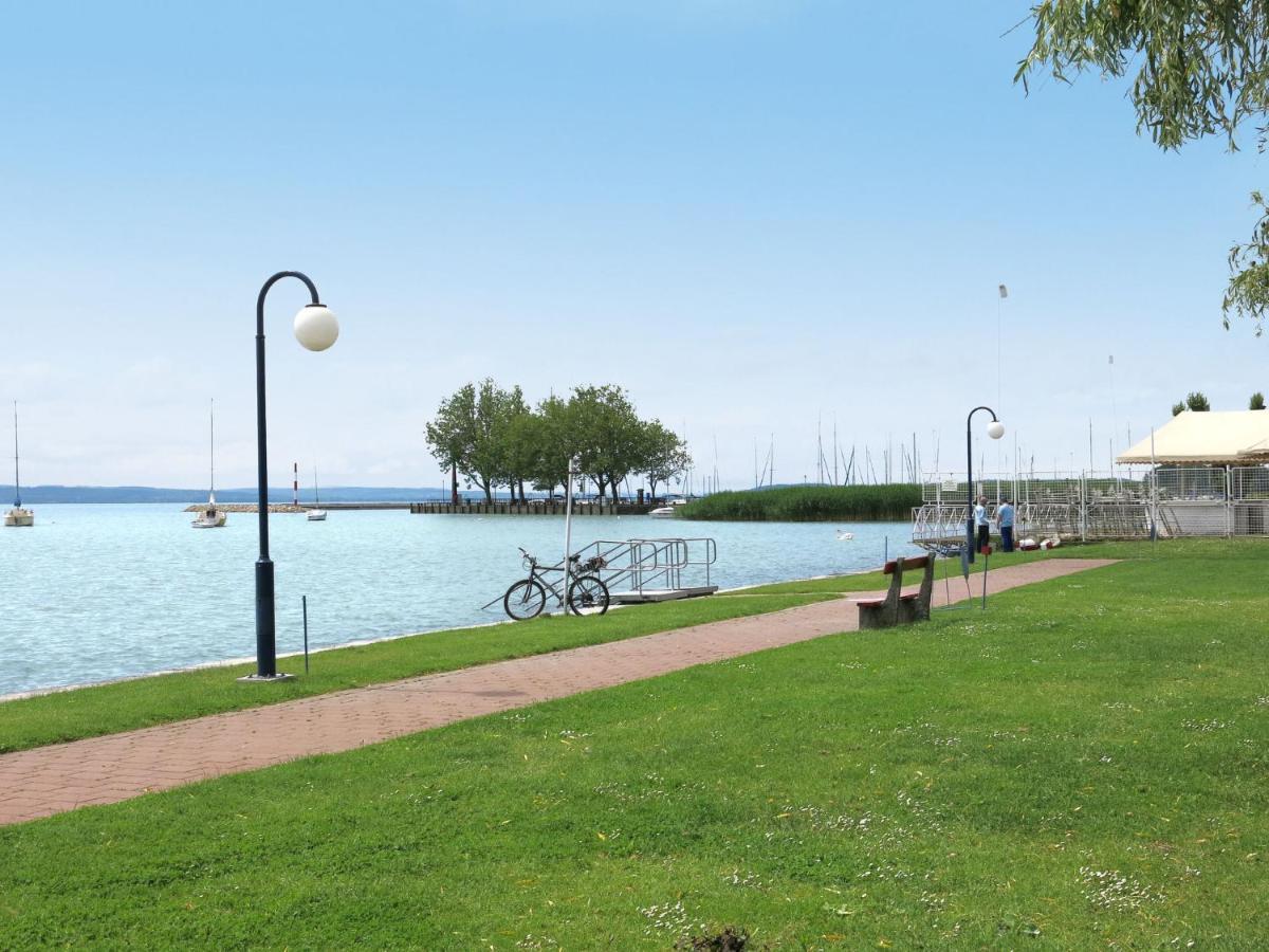 Holiday Home Balatontourist Fuered-3 By Interhome 巴拉顿菲赖德 外观 照片